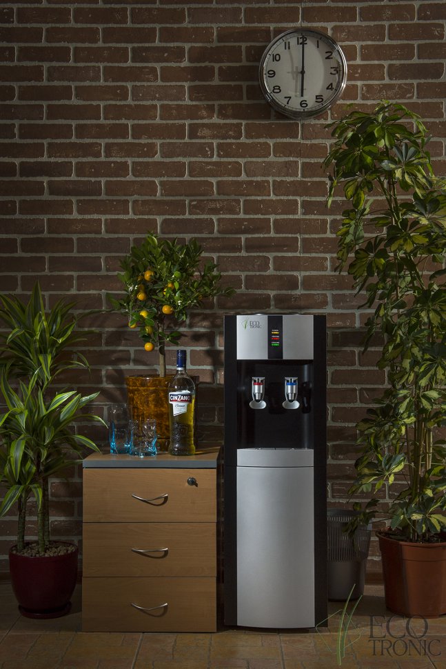 Пурифайер Ecotronic H1-U4L черный компрессорный